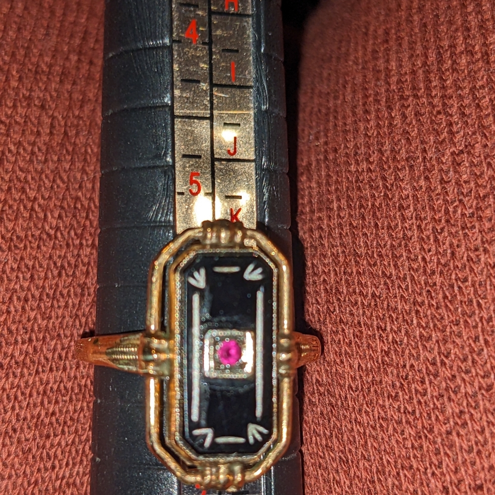 Antique Beautiful Onyx & Ruby Ring